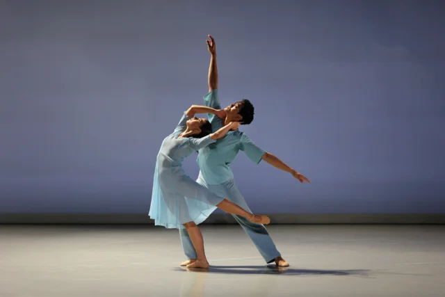 | SAINT-ETIENNE |

Le nouveau programme Midi Minuit sera présenté le 9 octobre à @operadesaintetienne en représentation scolaire et tout public. 

© photo @stephanebellocq